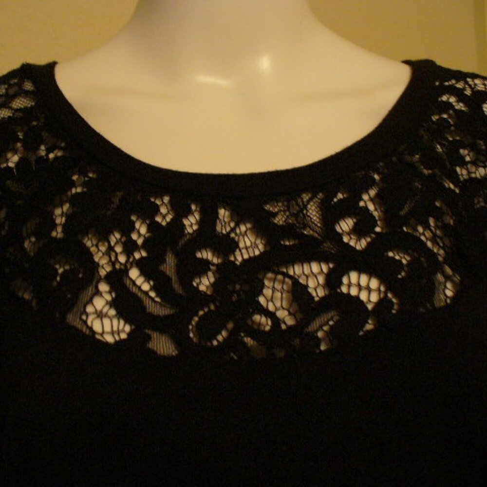 BLACK LACE KNITTED LONG SLEEVE TOP